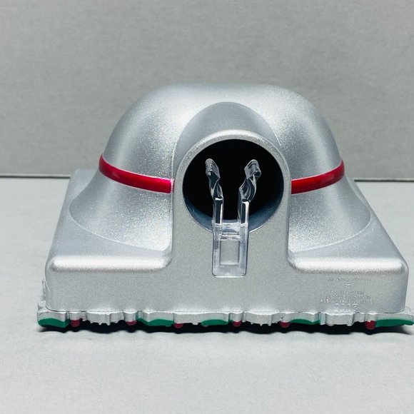 Hallmark 2005 Keepsake Ornament Thomas Kinkade Silent Night Painter of Light - Picture 8 of 13